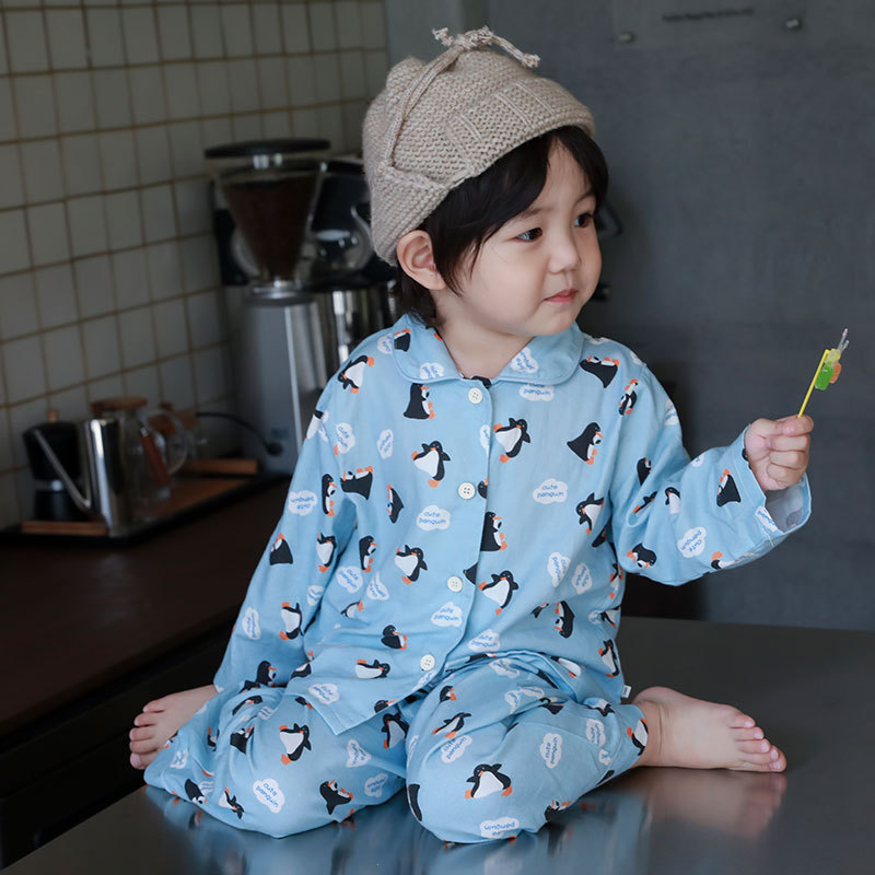 Chim cánh cụt trên nền màu xanh / 90cm (chiều cao khuyến nghị khoảng 90)