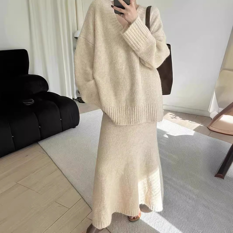 新型の怠惰なセーターセットの女性秋冬vネックのニット上着と半身のスカートのファッションの2つのセット|undefined
