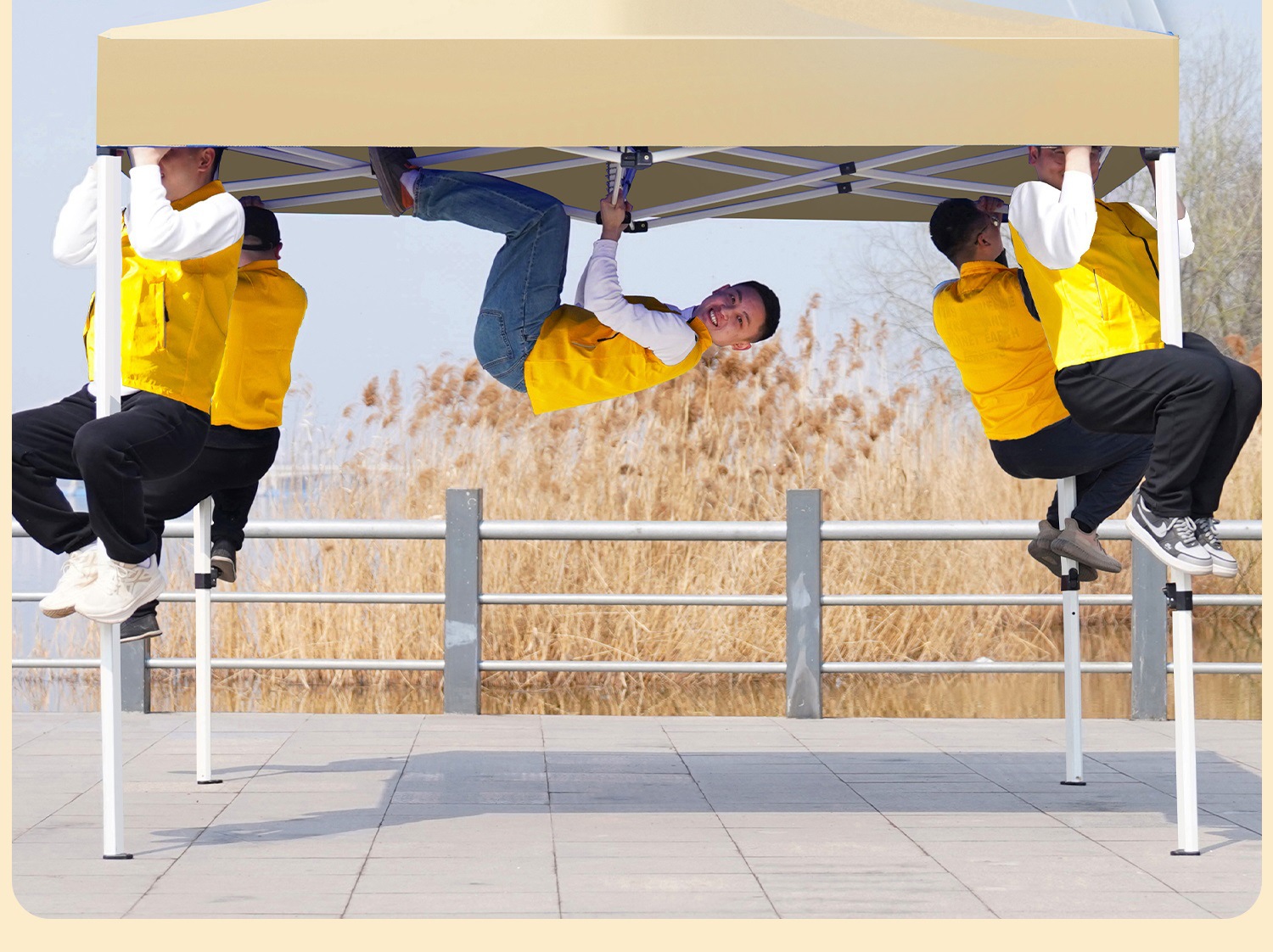 Four-Legged Rainproof Tent, Four-Corner Foldableing Awning, Outdoor Sun Umbrella, Retractable Transparent Canopy for Stall Use