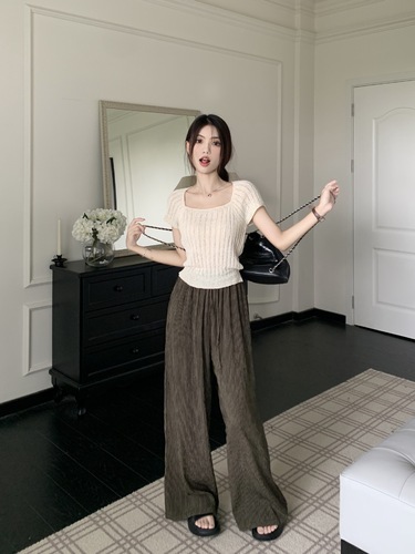 Women's Summer Design-Focused, Unique Neckline Knit Short-Sleeve T-Shirt with Back Ties for a Slimming, Sweet, and Spicy Vibe