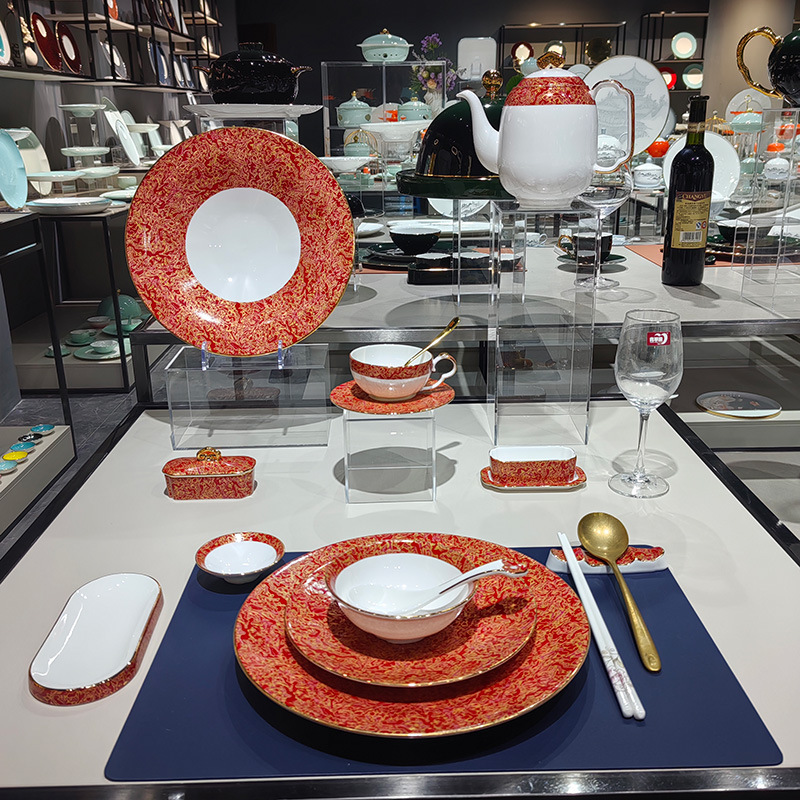 ホテルクラブ高級ボーンチャイナ食器セット金縁満堂紅お祝い宴会誕生日皿セット|undefined