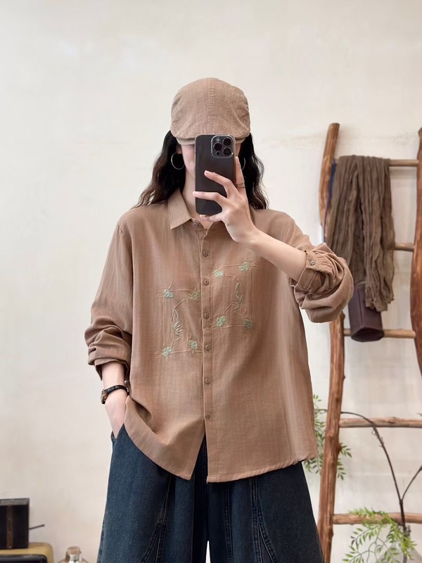 森女系2025春夏新款圆领单排扣拼接长袖苎麻复古刺绣减龄休闲衬衣|undefined