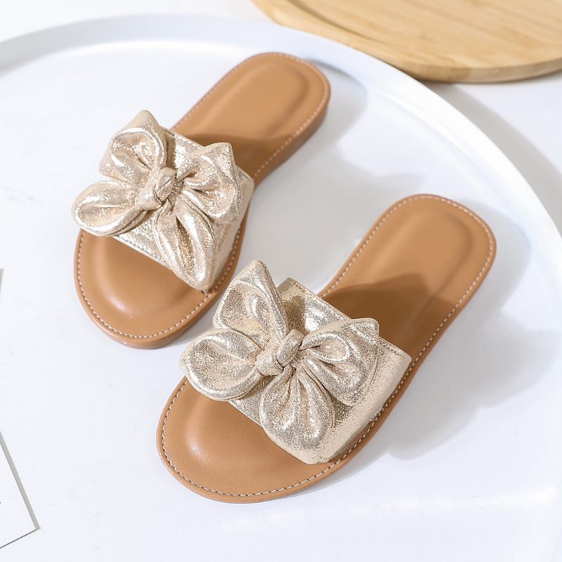 Cross-Border 2026 Summer Girls' Slippers, Fashionable New Style, Internet Celebrity Waterproof Thick-Soled Slip-On Sandals for Outdoor Casual Wear