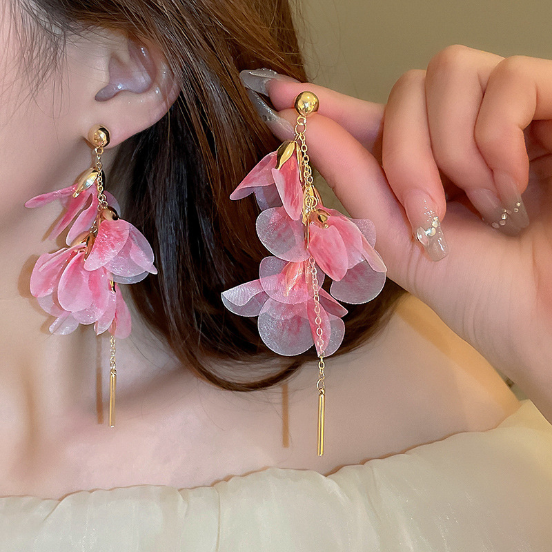 Pendientes de borla de flores de gasa de aguja de plata Pendientes de dopamina de bosque dulce Pendientes de todo fósforo de tendencia de nicho Mujeres al por mayor