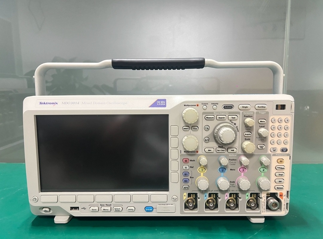 正品Tektronix泰克 MDO3014 100MHz 4通道 2.5GS/s 数字示波器