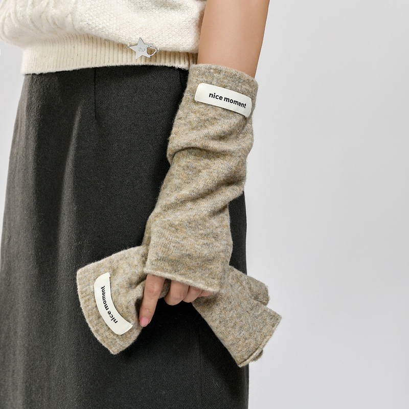 High-Quality Wool Upgraded Short Puff Sleeve Women's Stylish Layered Half-Finger Gloves Y2K Sleeves