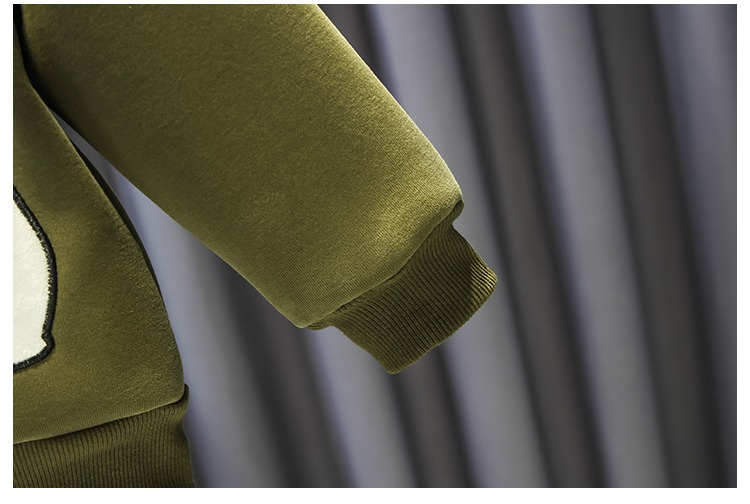 Boys Handsome Middle and Young Children's Baby 2023 New Winter Fashion Plush Thickened Sweater Western Style Two Piece_voghion.com