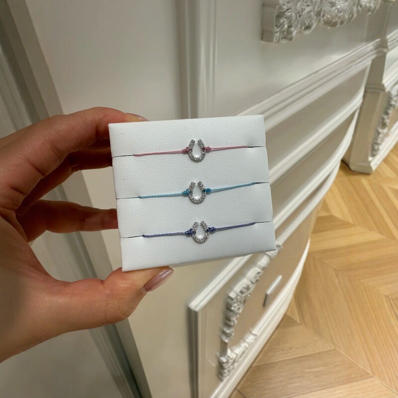 Cross-border popular jewelry: electroplated real gold horseshoe friendship lucky red thread copper micro-inlaid zircon simple bracelet Cross-border popular jewelry: electroplated real gold horseshoe friendship lucky red thread copper micro-inlaid zircon simple bracelet