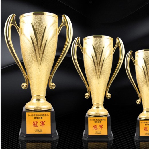 Nuevo trofeo de plástico de cuerpo de taza de sirena, trofeo para eventos de baloncesto y fútbol, trofeo de taza de tapa de orejas
