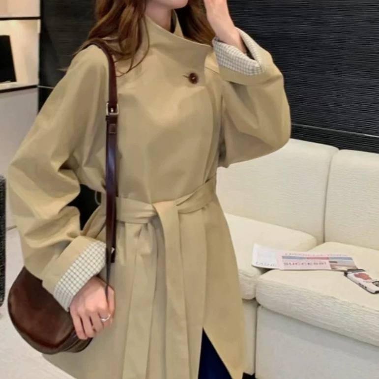 Весенняя новая ветровка куртка 2025 темпераментная женская мода дикая легкая роскошная сетка красная