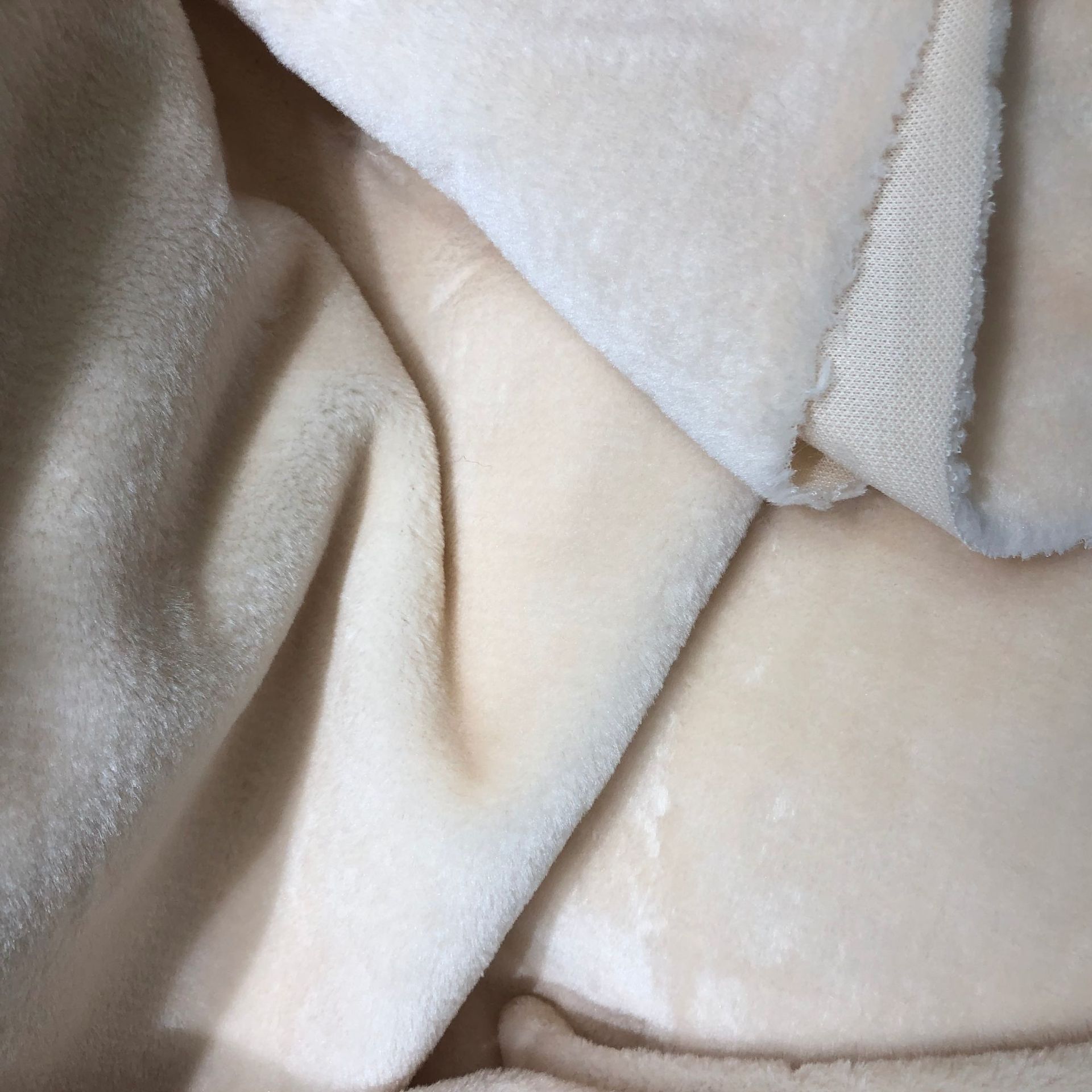 600g plano cortar anillo de peluche de peluche corto super suave lana plana imita tela de forro de zapatos cojín tela de juguete