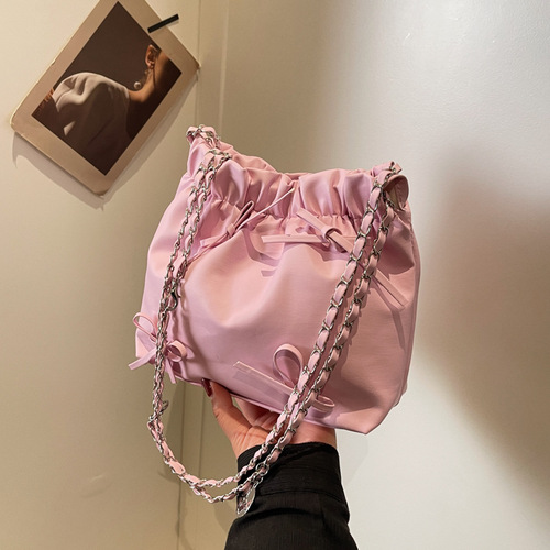 Korean-style fashionable and gentle chain small handbag for women, 2024 spring new versatile Ins single shoulder crossbody bucket bag