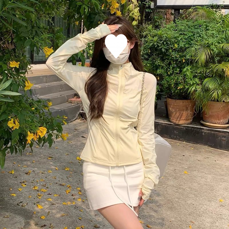 노란색(통기성이 좋고 가벼움)