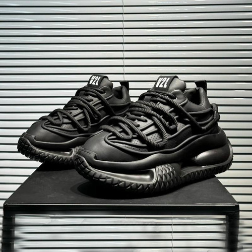 Men's best-selling trendy celebrity-liked monochrome casual shoes, versatile fashion, stain-resistant white sneakers, pure black dad shoes for men