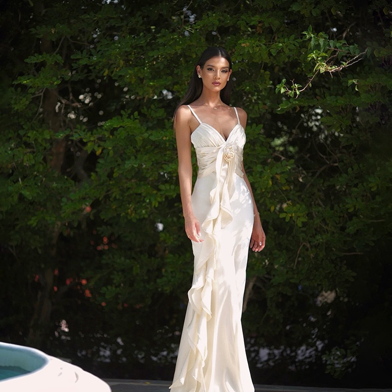 크로스보더 섹시 서스펜더 드레스 브이넥 분위기 니치 디자인 드레스 롱 스커트 데이트 휴가 비치 롱 스커트