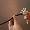 4018#2 Luminan flower pendant
