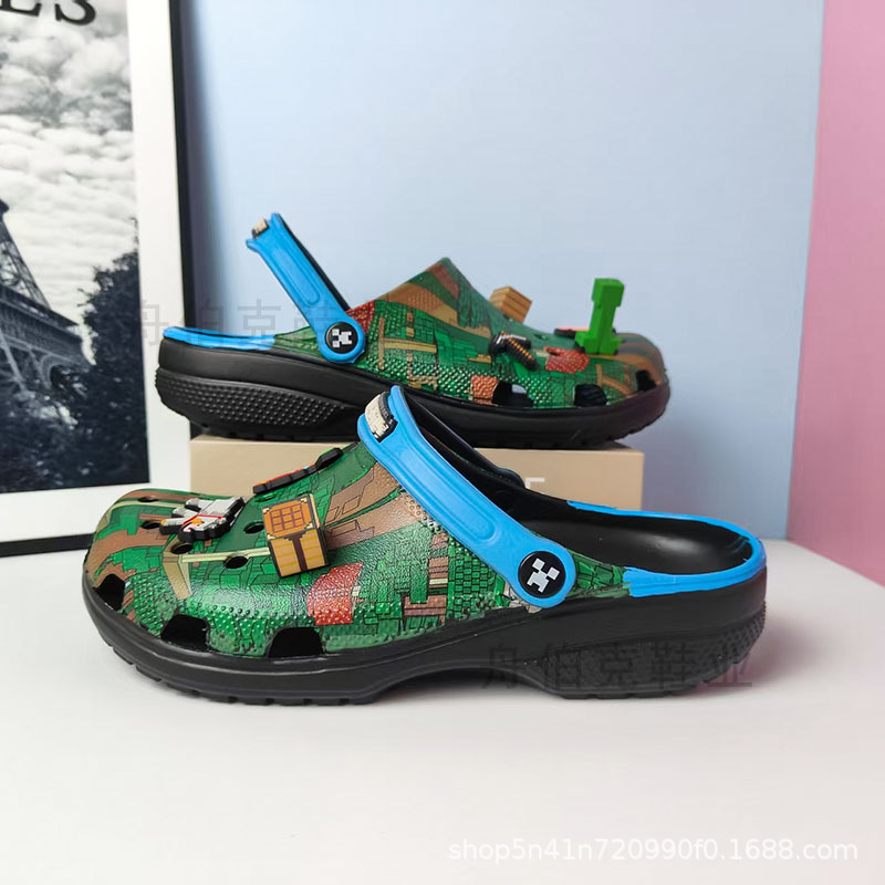 New Minecraft Third-Generation Crocs Collaboration Non-Slip Outdoor Beach Sandals for Boys and Girls Wholesale