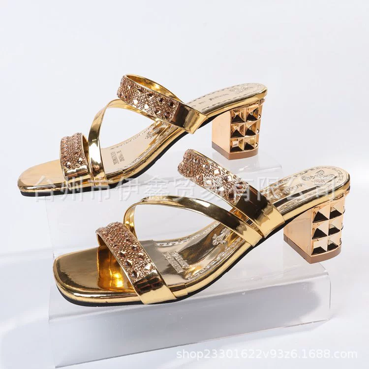 Летние новые стразы с толстыми каблуками и пальцами