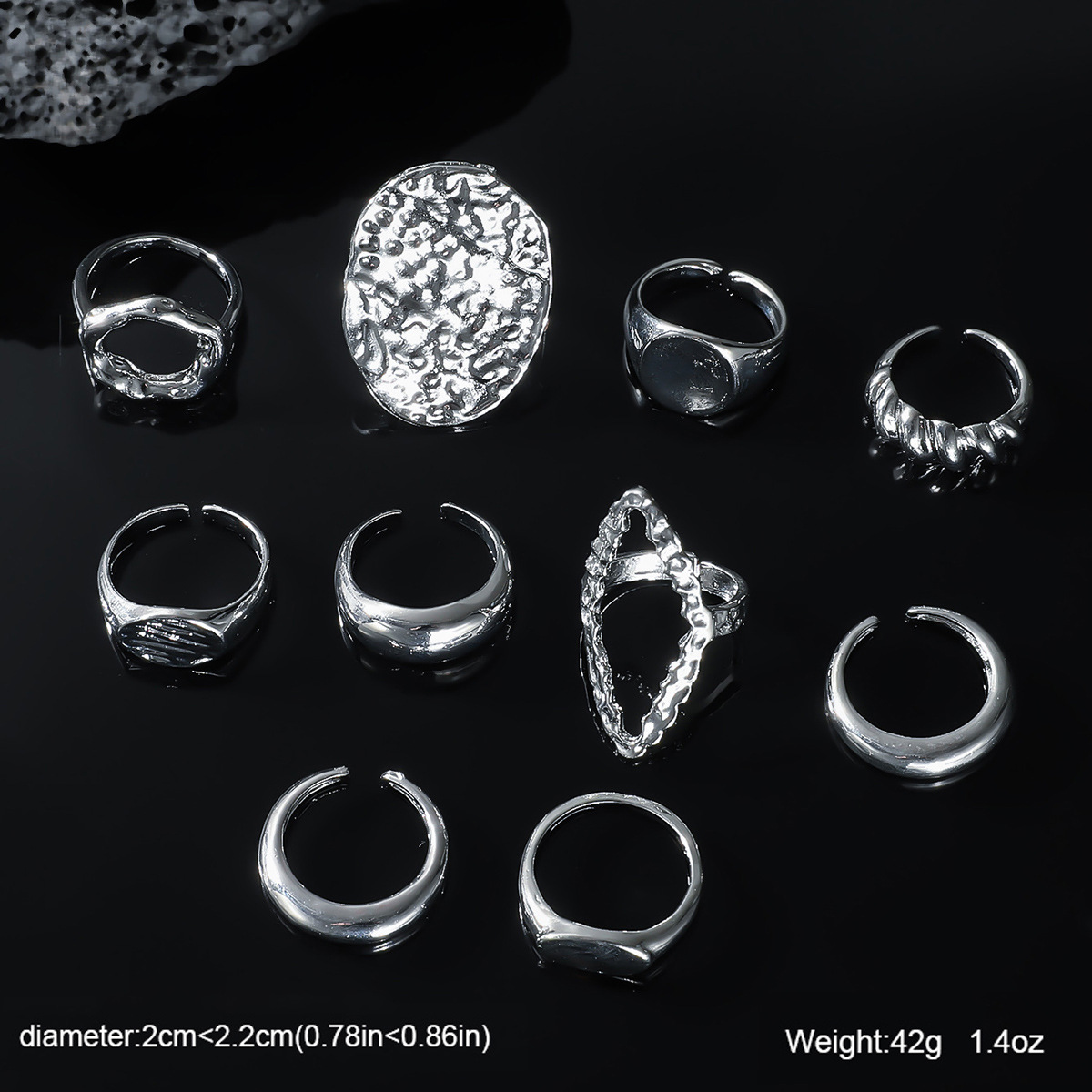Sparkling Designer Ring For Women, Sleek And Comfortable Jewelry_voghion.com