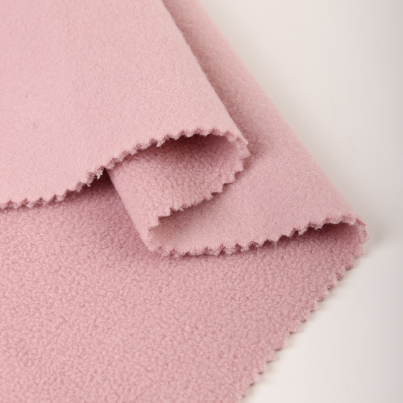 秋冬低弹摇粒绒面料 不易变形扛起球 柔软亲肤保暖毯子布料