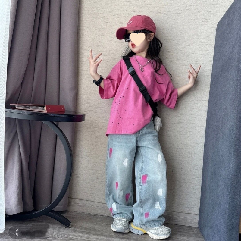 드래곤프루츠 컬러 반팔 + 스프레이 컬러 청바지