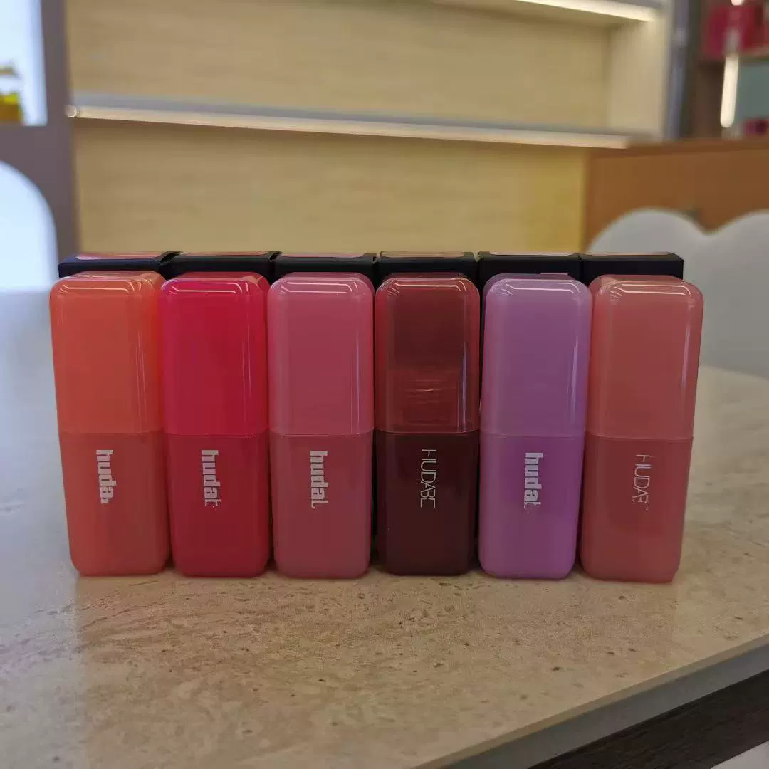 Huda Huda Beauty фильтр жидкие румяна BLUSH FILTER LIQUID BLUSH внешняя торговля