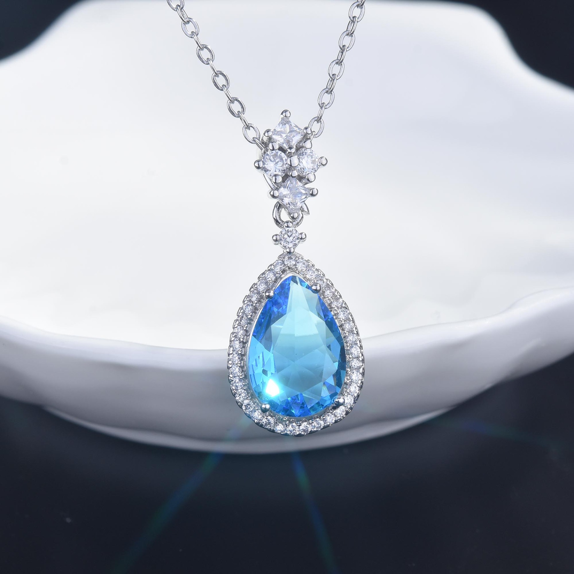 Nuevo Conjunto De Diamantes Amarillos De La Suerte Pendientes De Topa Azul Con Colgante De Diamantes Rosas Argyll display picture 6