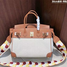 �߼��з���ƴƤ�K����M��swift�W���p������μ�б������玧Ů