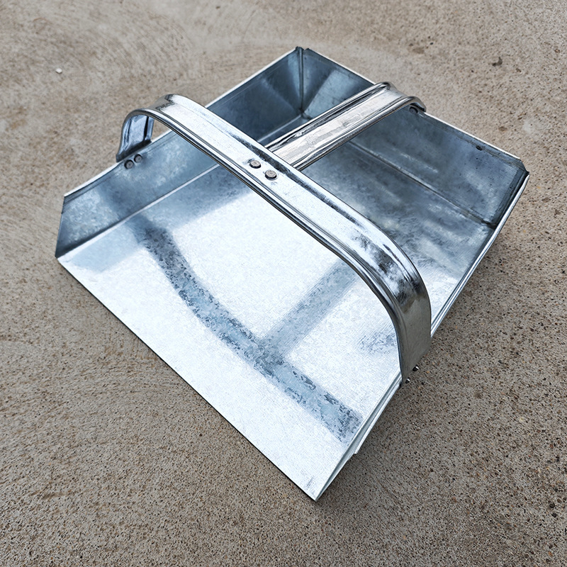 Flat handle iron poke factory iron dustpan household bucket griddle agricultural set garbage bucket iron ash bucket iron garbage shovel