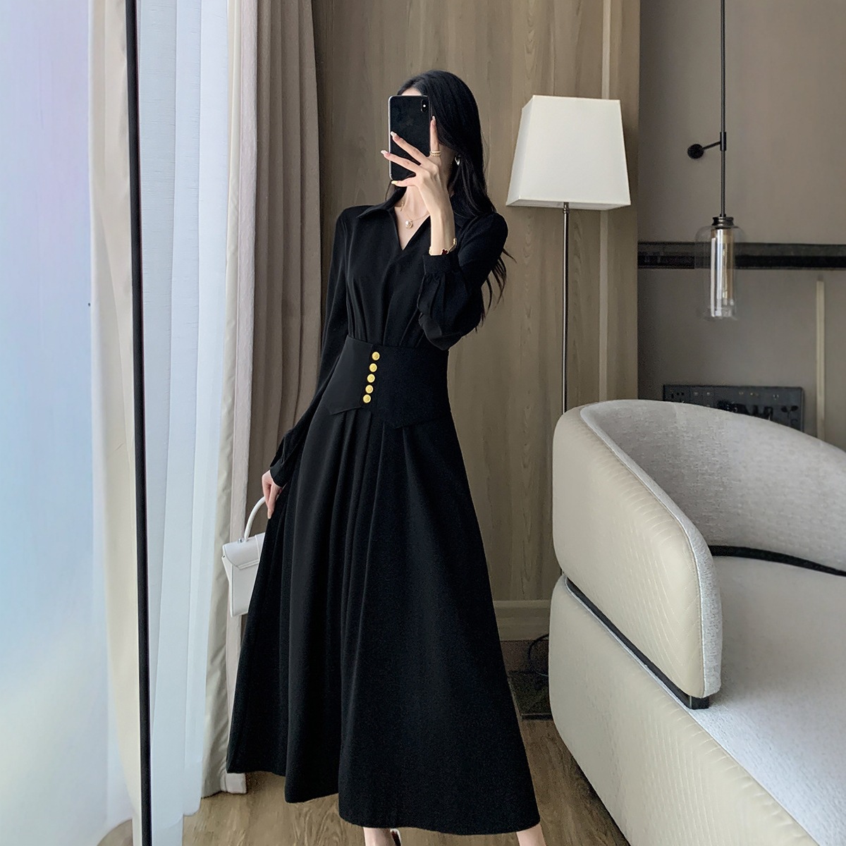 修身黑色连衣裙女2025秋新款法式复古显瘦气质赫本风腰封两件套
