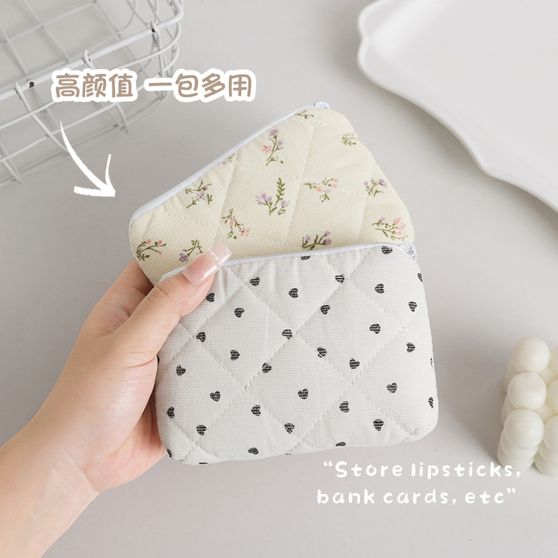 Spot pequeña bolsa de tarjeta de computadora portátil floral fresca bolsa de mouse inalámbrica cable de carga cable de alimentación bolsa de almacenamiento
