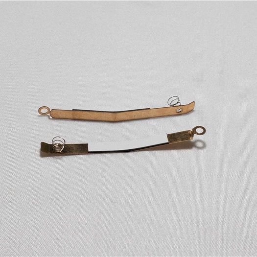 Plate 2ADLFA011800 2ADLFA002401 2ADLFA0113 08F Shock Absorbing Spring with Magnetic Strip Plate 2ADLFA011800 2ADLFA002401 2ADLFA0113 08F Shock Absorbing Spring with Magnetic Strip