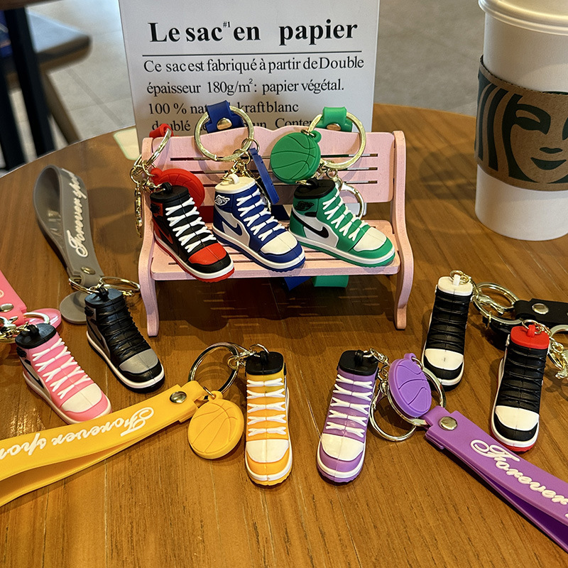in stock wholesale simulation mini AJ sneakers keychain pendant Nike shoes car school bag key chain accessories in stock wholesale simulation mini AJ sneakers keychain pendant Nike shoes car school bag key chain accessories
