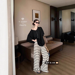 松弛感慵懒V领短袖T恤遛弯条纹阔腿裤夏季时尚套装女