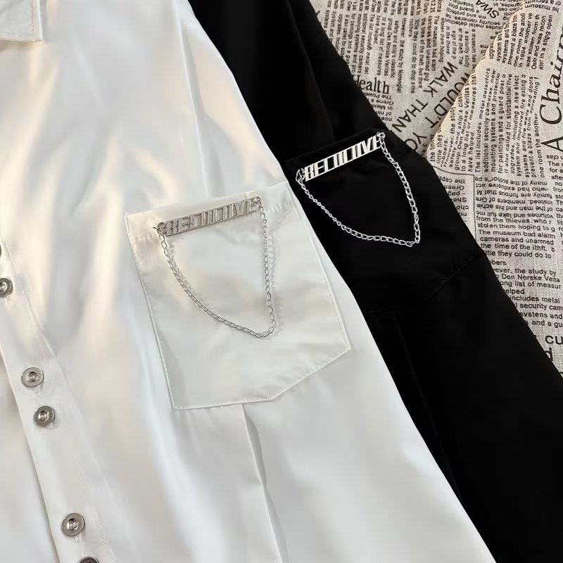 Erkek Zincir Detaylı Uzun Kollu Sokak Giyimi Gömlek Büyük Boy Düğmeli, Çıkarılabilir Aksesuarlı Gömlek (Siyah/Beyaz, M-3XL)_voghion.com