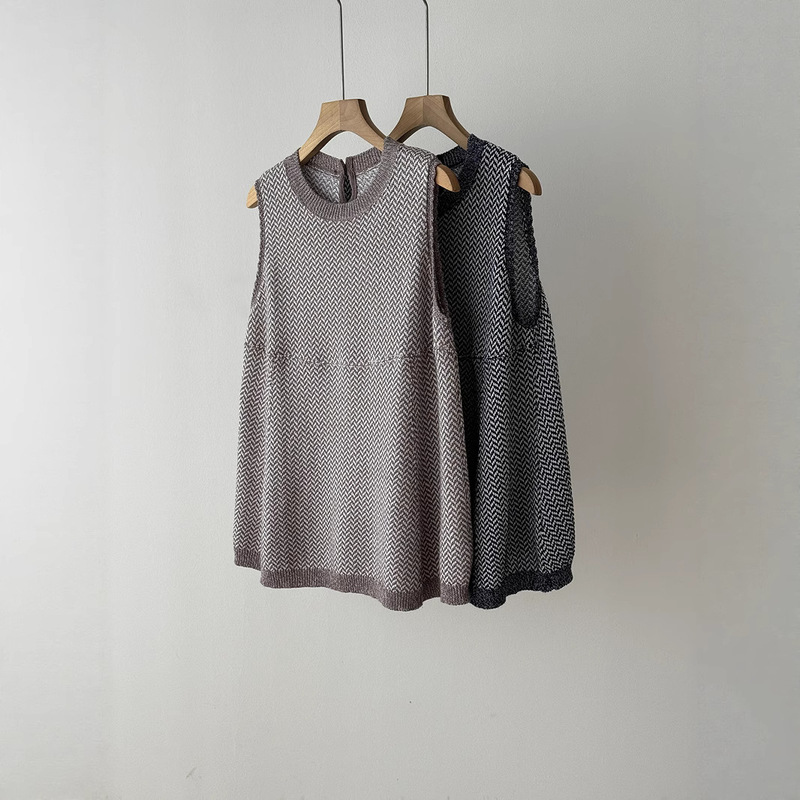 Japanese-Style Niche Herringbone Jacquard Loose Round Neck Knitted Sleeveless Cotton-Linen Vest for Women 023