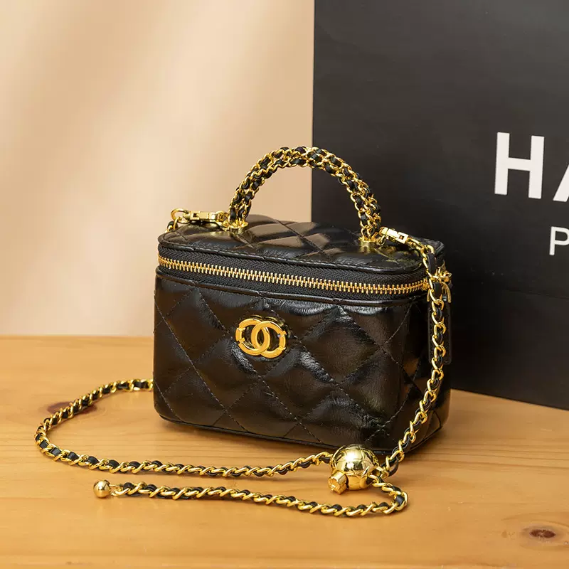 高级感菱格小香风盒子女包2025春夏新款时尚菱格斜挎手提单肩小包