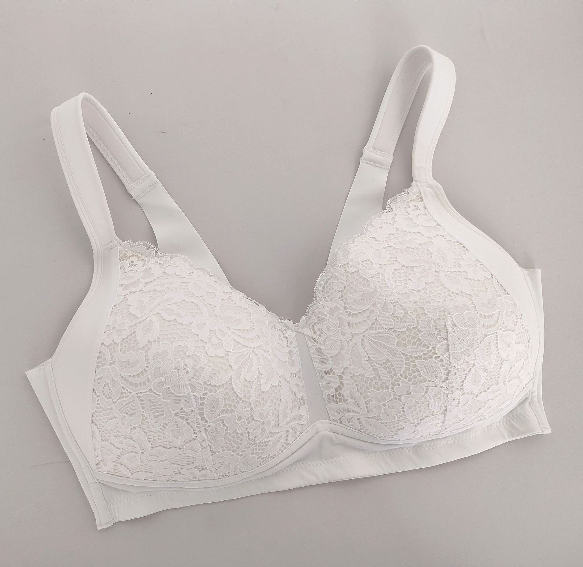 透氣舒適大碼內(nèi)衣大碼文胸性感蕾絲bra調(diào)整型定制外貿(mào)出口
