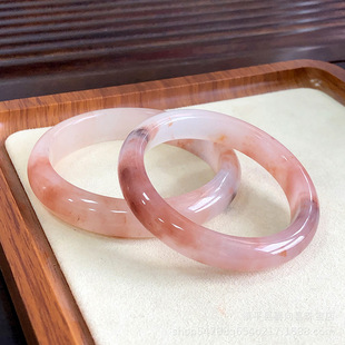 ��Ȼ��z���һ�����_�m���C��ɫ�A�l��ɫ��l���C�����C�F؛���l