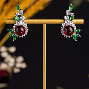 �y���ĸ�G�荙E�A�����͹��й��L�r���p�ݶ��hС���߼��ж��Ů