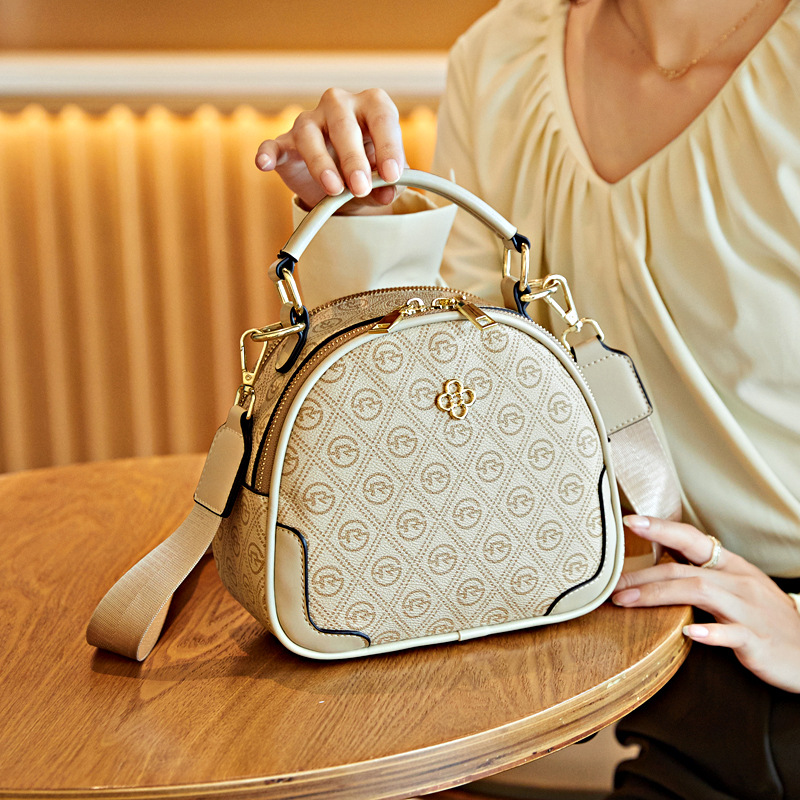 2023 New Hot Selling Women's Bag Trendy and Fashionable One Shoulder Crossbody Bag Versatile Small Round Bag Light Luxury Bag_voghion.com
