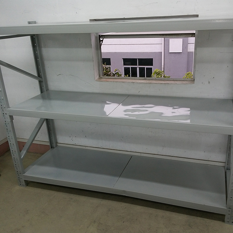 Los fabricantes suministran estantes de acero en ángulo ligeros y medianos, estantes de exhibición para supermercados domésticos, estantes de almacenamiento para almacenes, personalización