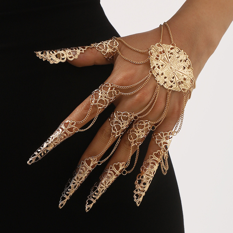 B3283 European and American Cross-border Punk Gothic Style Exaggerated Finger Bracelet Women's Tapered Tassel Nail Bracelet Jewelry