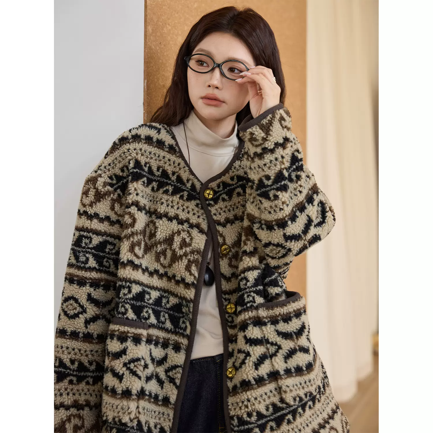 大码女装秋季休闲圆领复古羊羔毛冬装外套女韩版小众百搭优雅外套