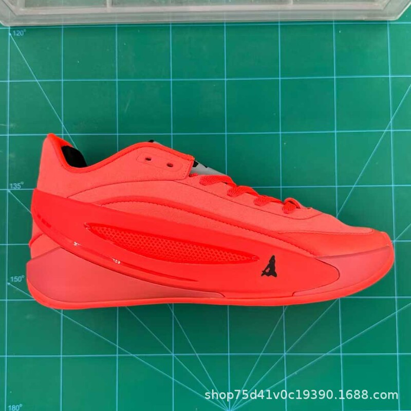 Original Export Luka 5 Men's and Women's Basketball Shoes, Doncic Non-Slip Practical Sports Shoes, Air-Cushioned Versatile Running Shoes for Men Original Export Luka 5 Men's and Women's Basketball Shoes, Doncic Non-Slip Practical Sports Shoes, Air-Cushioned Versatile Running Shoes for Men