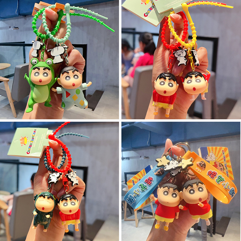 小众精致新品正版蜡笔小新公仔钥匙扣情侣可爱包包闺蜜小配饰批发