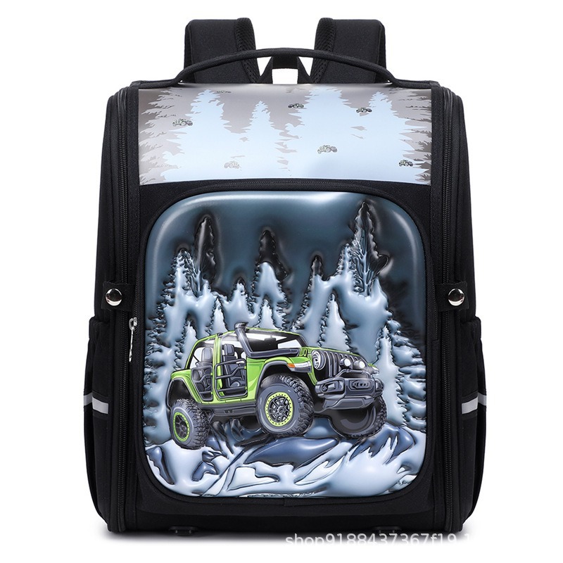 검은색 오프로드 차량