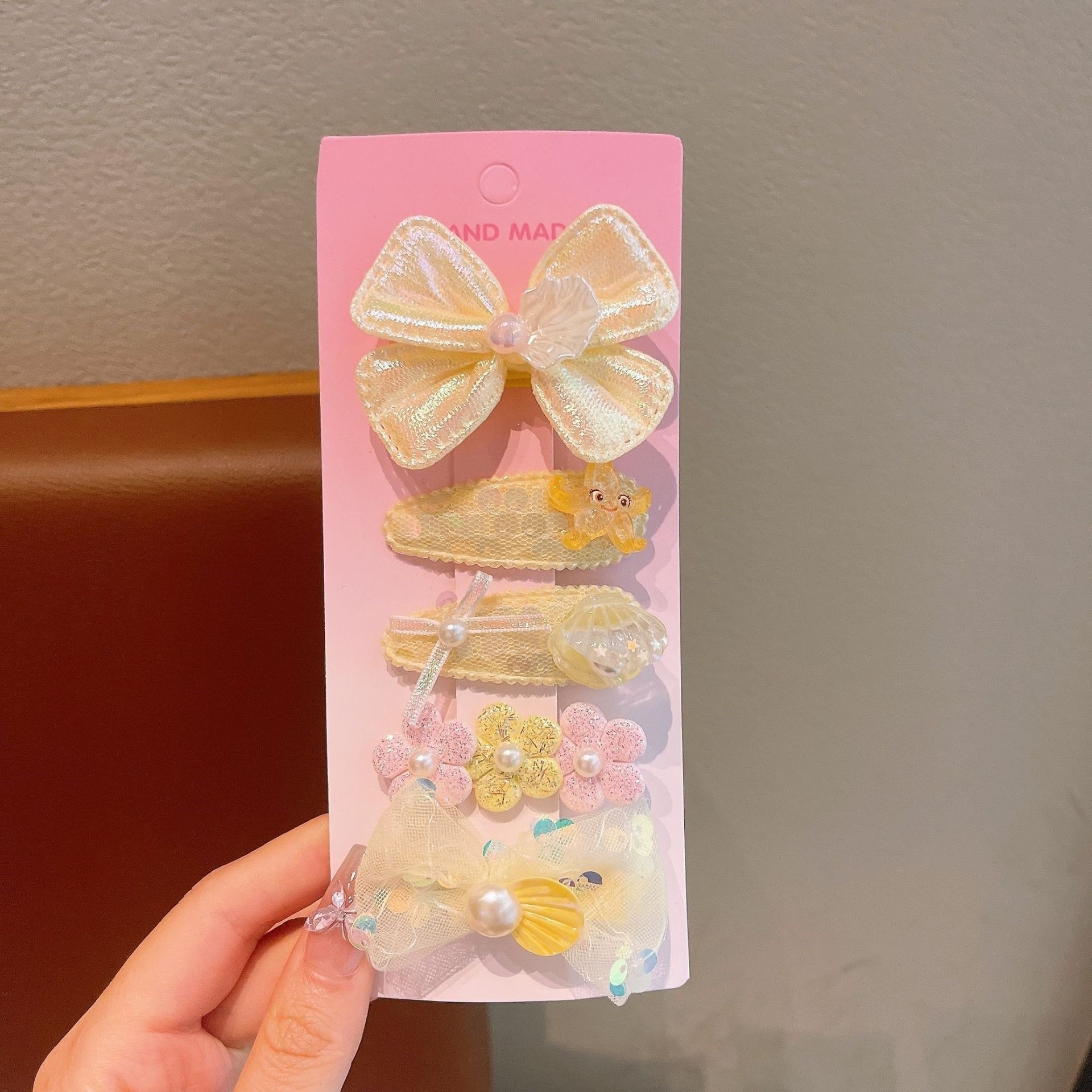 Bonitos pequeños niños frescos clip de pelo conjunto marino viento conchas estrellas perlas tarjetas de pelo princesa niñas al por mayor