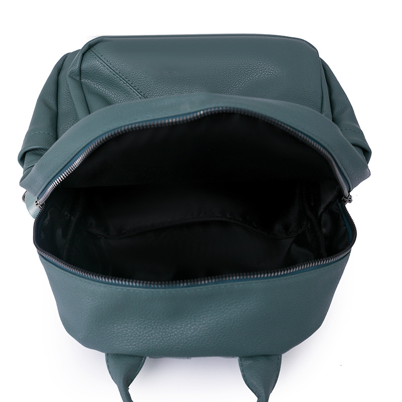 Transfronterizo exclusivamente para 2023 nueva mochila casual para mujer, mochila de viaje de color sólido de cuero suave de moda, bolso de mujer al por mayor