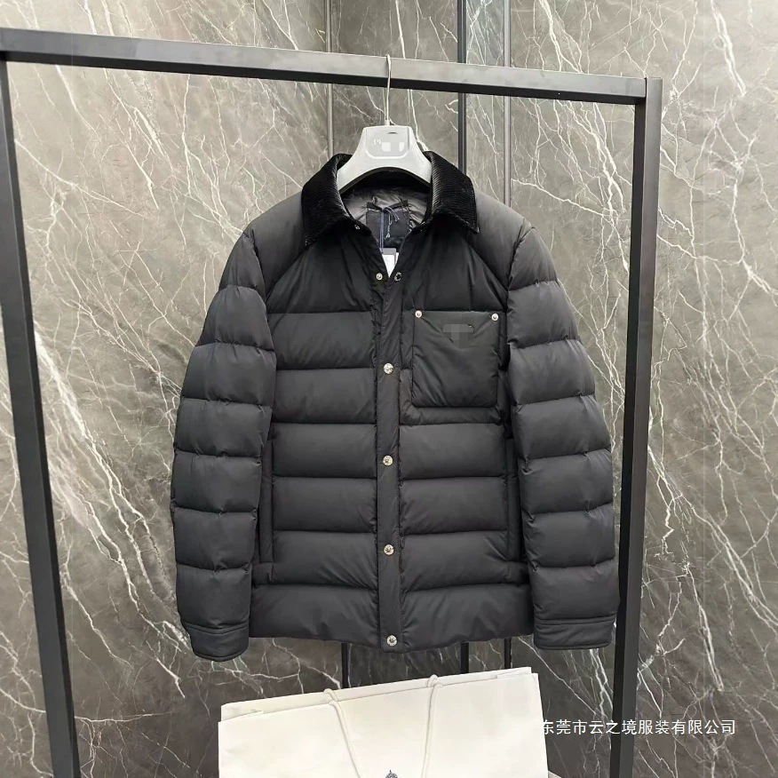 拉达26冬季时尚白鸭绒翻领轻薄羽绒服男短款休闲横条压胶撞色外套